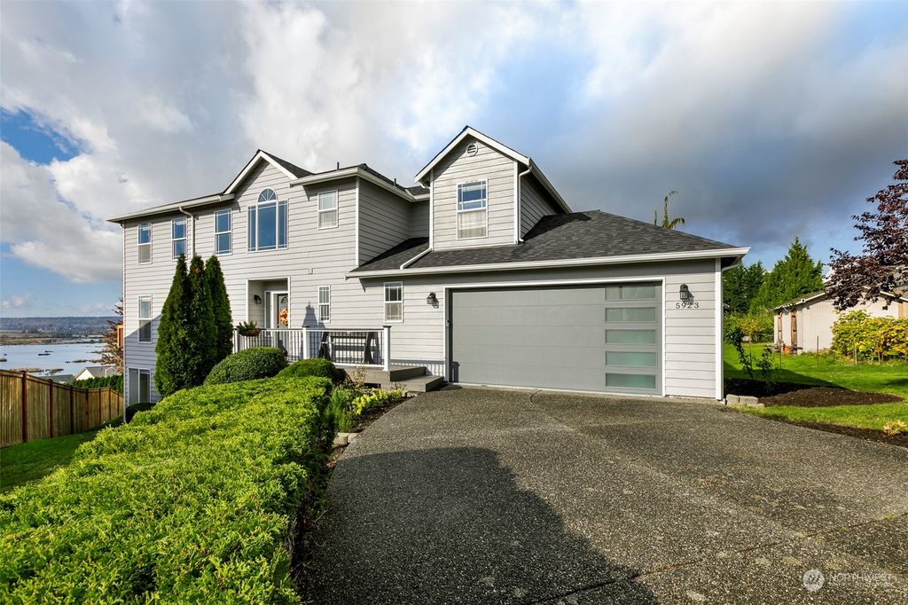 Photo of 5923 44th Place NE, Marysville, WA 98270 (MLS # 2305967)