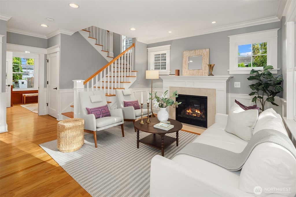 Photo of 1508 37th Avenue E, Seattle, WA 98112 (MLS # 2573422)
