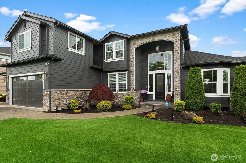 Photo of 1712 65th Street SE, Auburn, WA 98092 (MLS # 2523830)