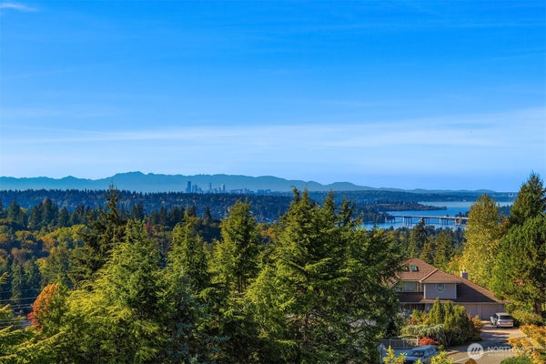 4825 134TH PL SE, BELLEVUE, WA 98006 - Image 966e46cf842cf2094ff651ddf4dfd0e7/4042141669