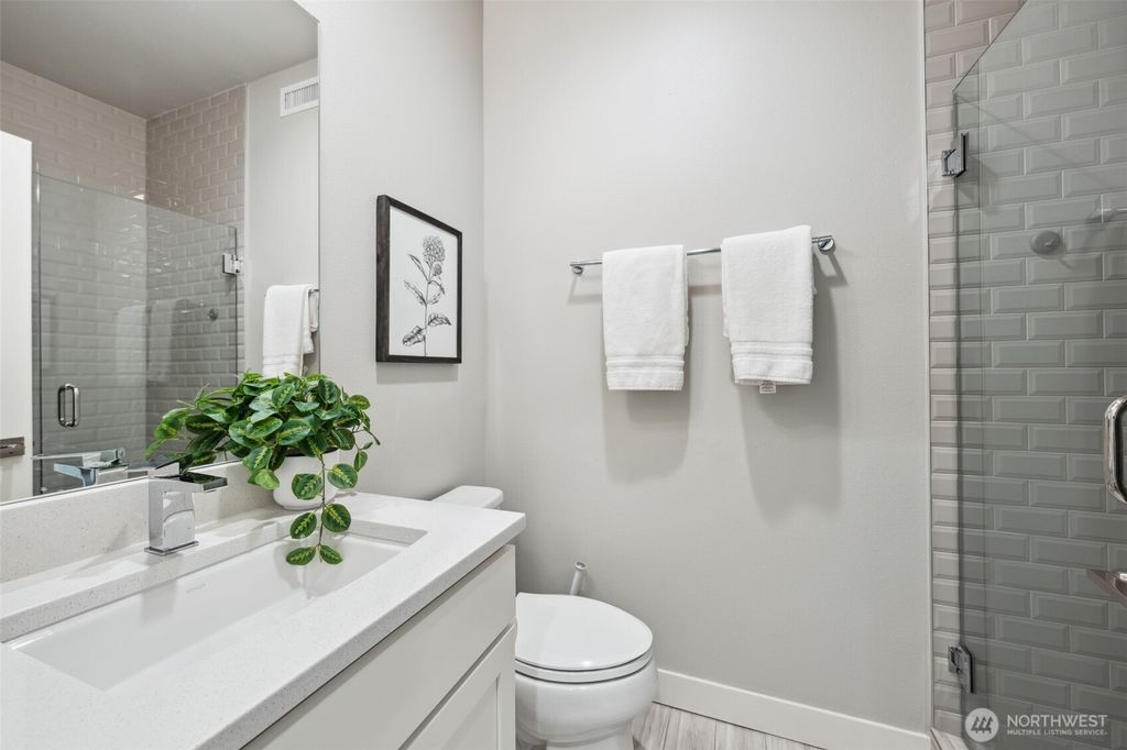 Photo of 4592 240th Place SE, Sammamish, WA 98029 (MLS # 2388818)