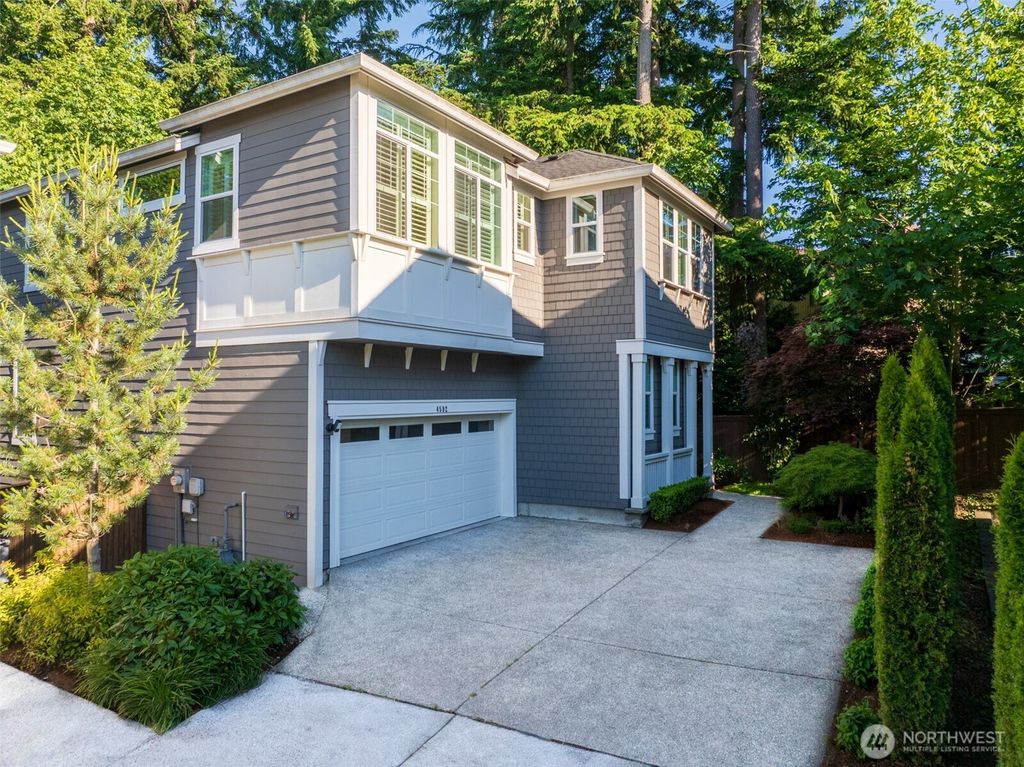 Photo of 4592 240th Place SE, Sammamish, WA 98029 (MLS # 2388818)