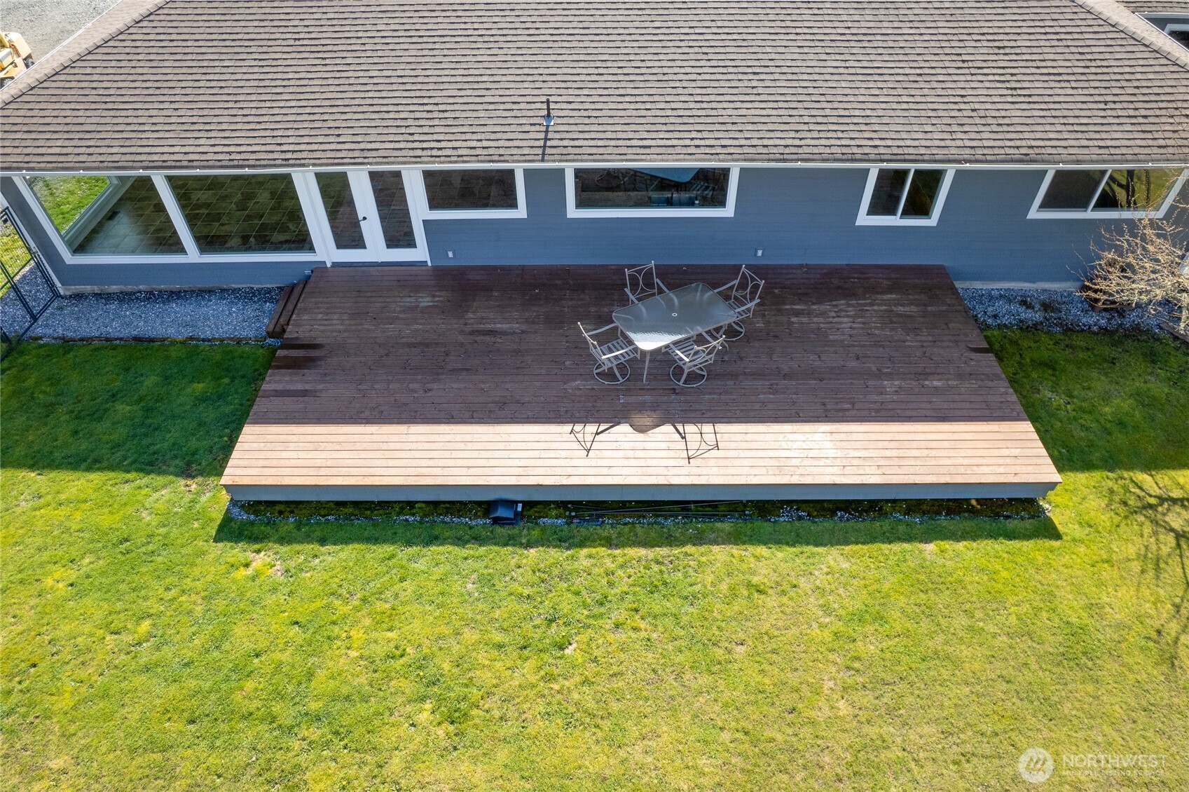 406 Ridge Road W
