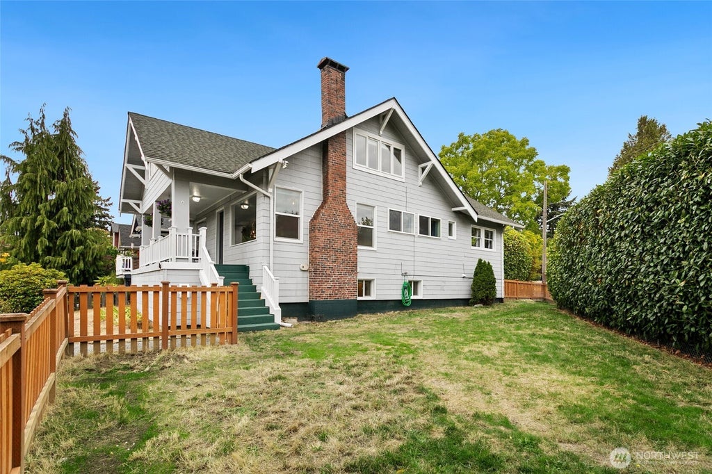 Photo of 768 N 75th Street, Seattle, WA 98103 (MLS # 2581554)