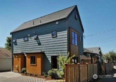 7936 Densmore Avenue N, Seattle, WA 98103 - MLS#: 2325436