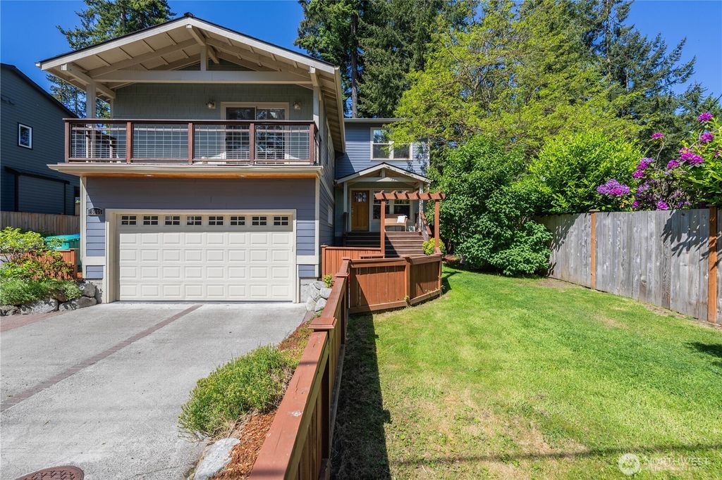 Photo of 15255 Fremont Avenue N, Shoreline, WA 98133 (MLS # 2381572)