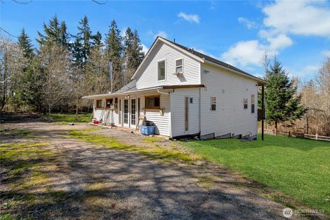 Photo of 816 299th Street E, Roy, WA 98580 (MLS # 2505704)