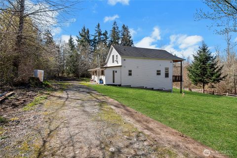 Photo of 816 299th Street E, Roy, WA 98580 (MLS # 2505704)