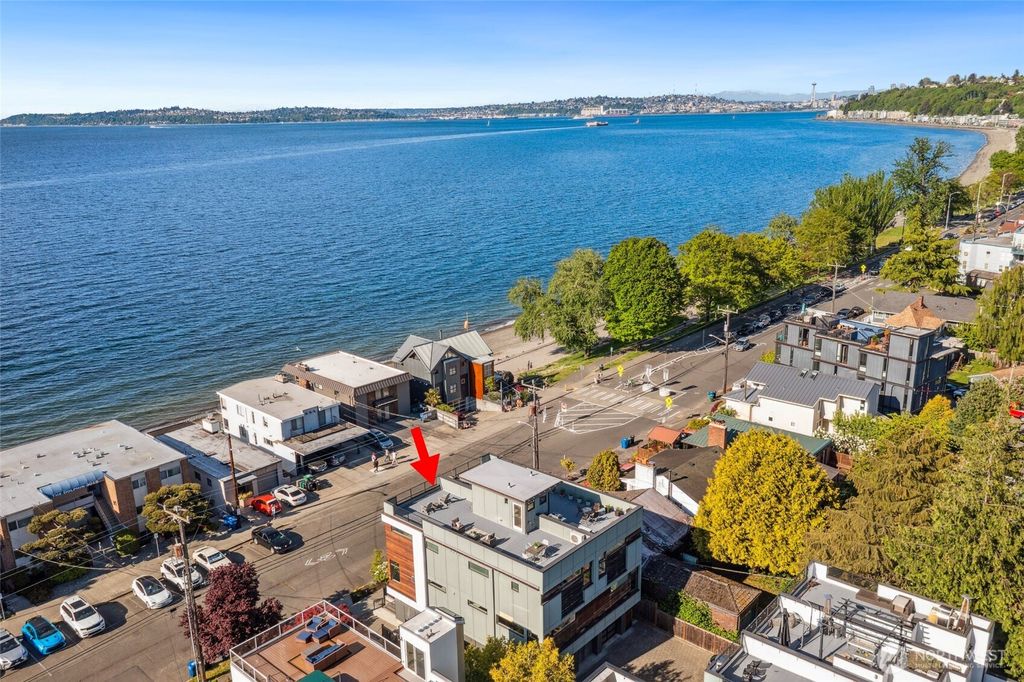 Photo of 3008 Alki Avenue SW, Seattle, WA 98116 (MLS # 2371569)