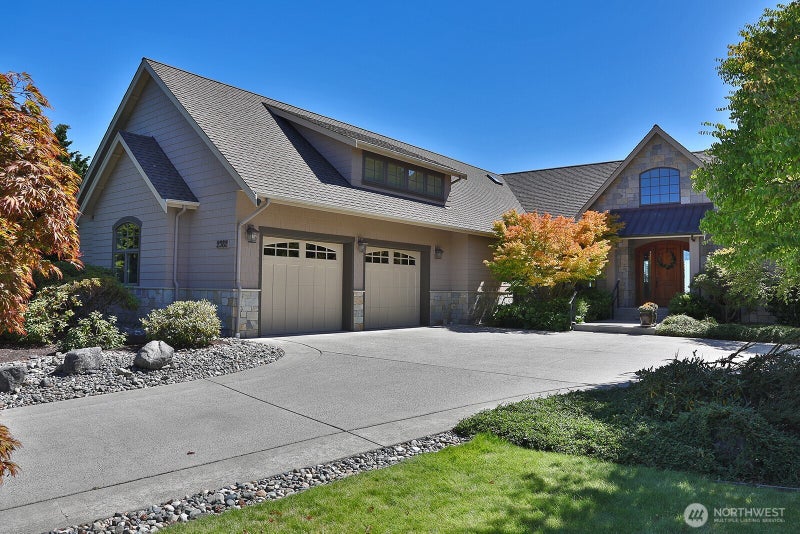 2382 Soundview Drive