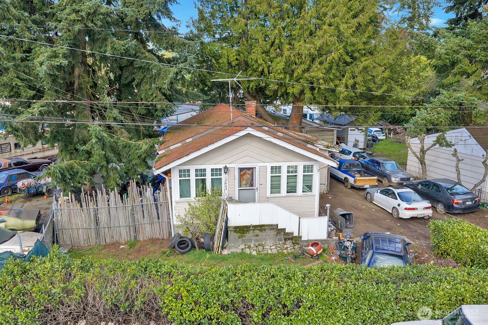 12644 Des Moines Memorial Dr