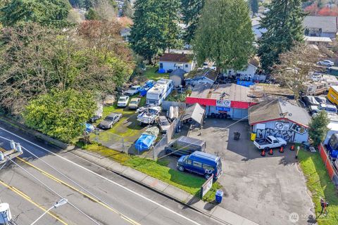 12644 Des Moines Memorial Dr Burien WA 98168