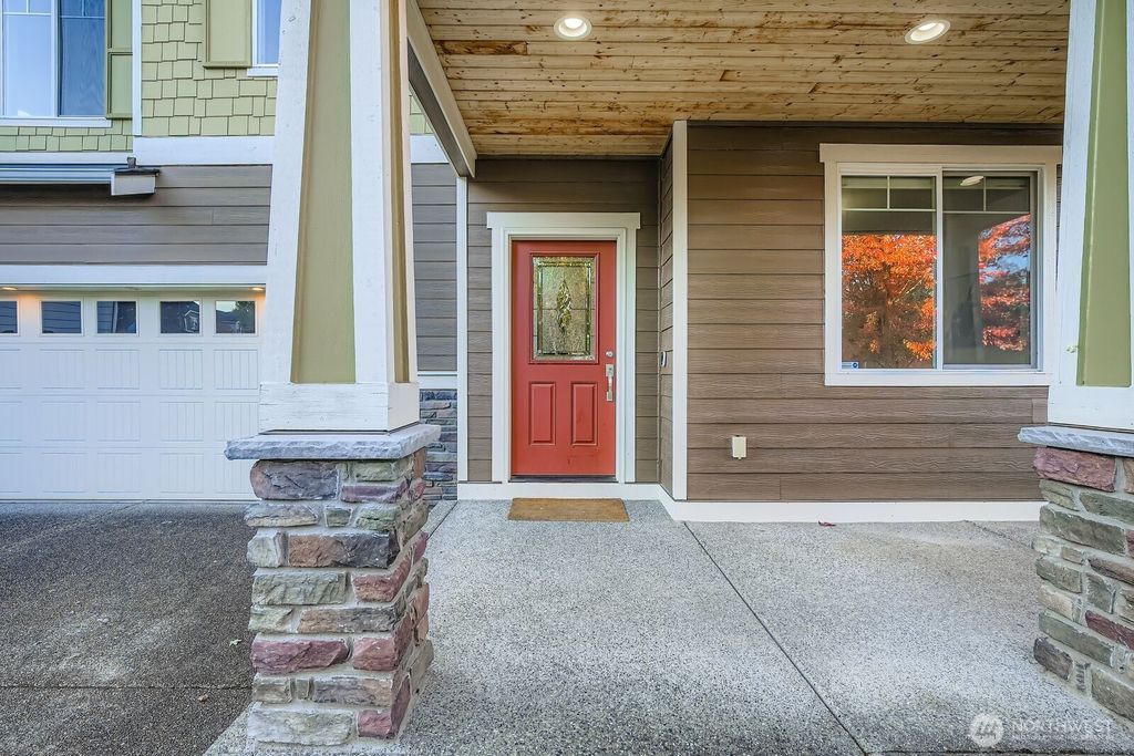 Photo of 11405 172nd Street Ct E, Puyallup, WA 98374 (MLS # 2447836)
