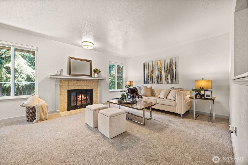 Photo of 12617 NE 130th Way #E201, Kirkland, WA 98034 (MLS # 2390575)