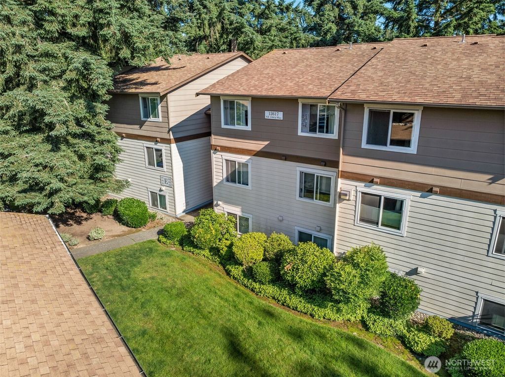Photo of 12617 NE 130th Way #E201, Kirkland, WA 98034 (MLS # 2390575)