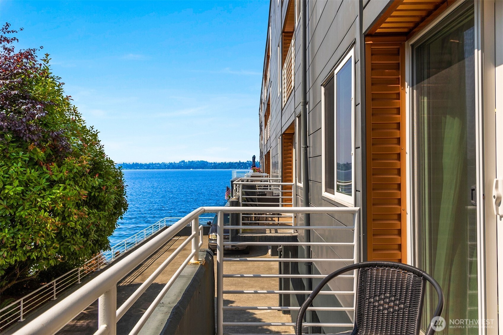 733 Lake Street S 101