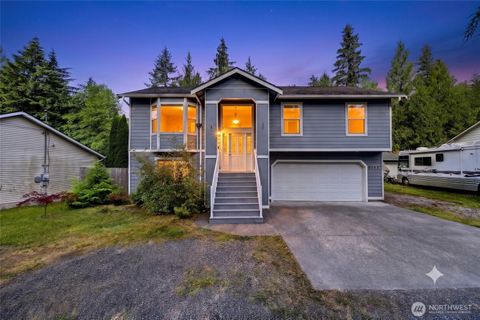 Photo of 642 Sprague Valley Drive, Maple Falls, WA 98266 (MLS # 2545103)