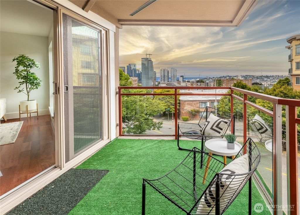 Photo of 711 E Denny Way #303, Seattle, WA 98122 (MLS # 2438248)