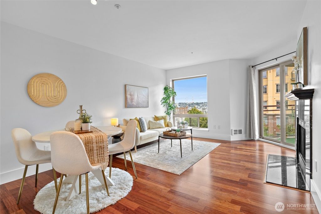 Photo of 711 E Denny Way #303, Seattle, WA 98122 (MLS # 2438248)