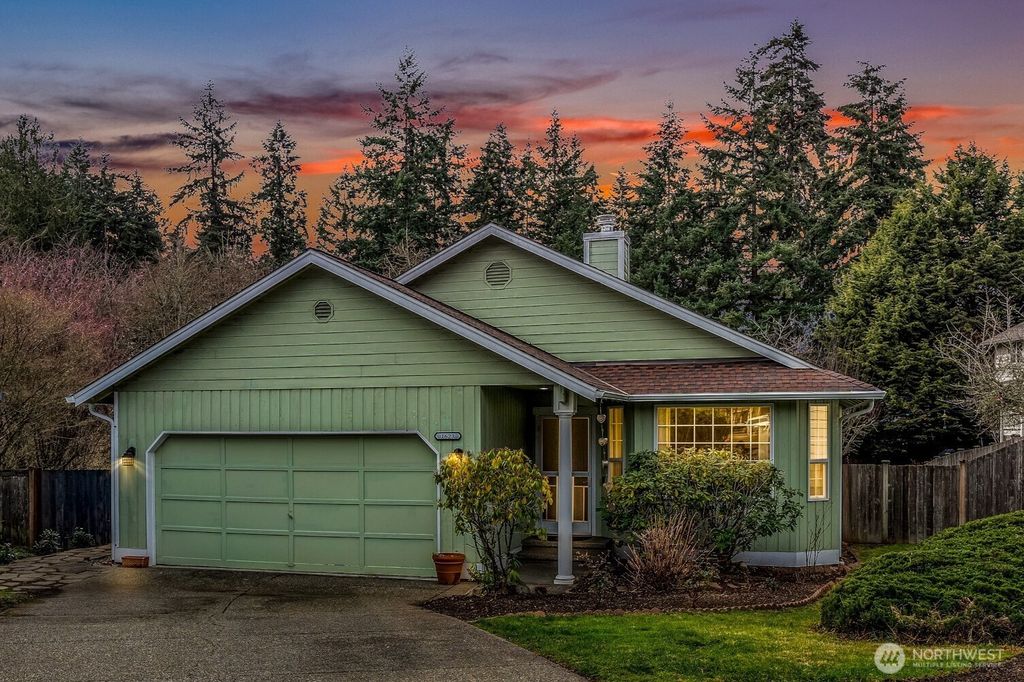 Photo of 1623 S 370th Place, Federal Way, WA 98003 (MLS # 2342485)