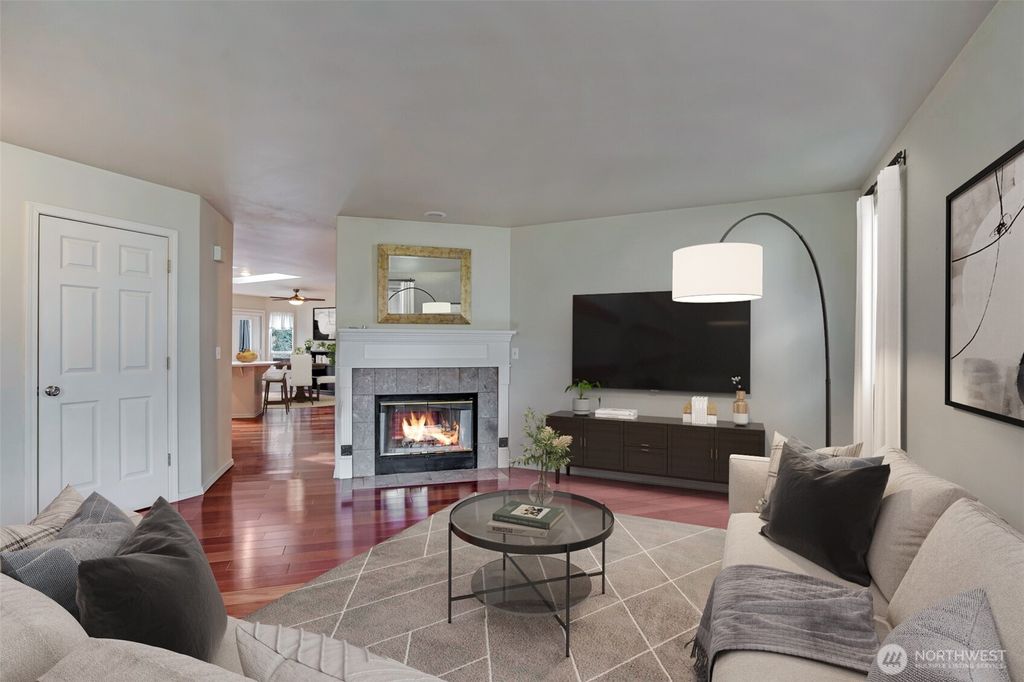 Photo of 1623 S 370th Place, Federal Way, WA 98003 (MLS # 2342485)