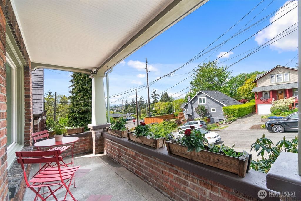 Photo of 235 NW 52nd Street, Seattle, WA 98107 (MLS # 2370894)
