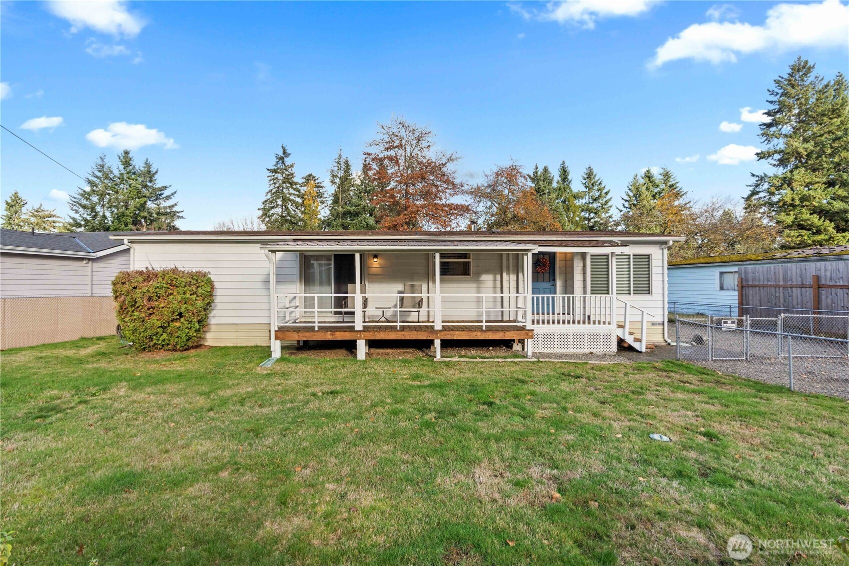 13501 Ridgewood Drive E