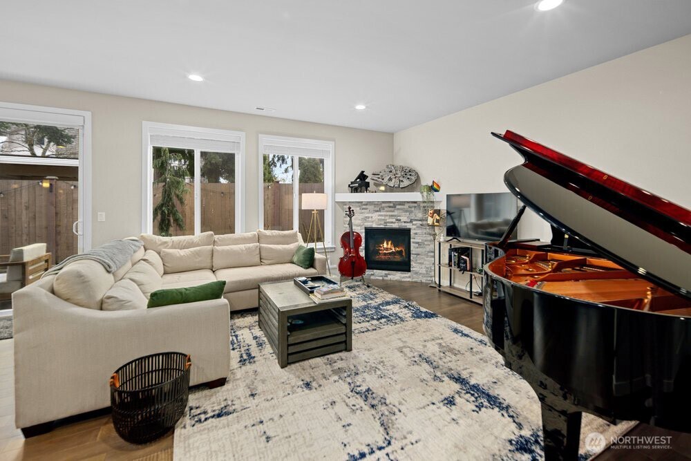 8609 244th Street SW 11