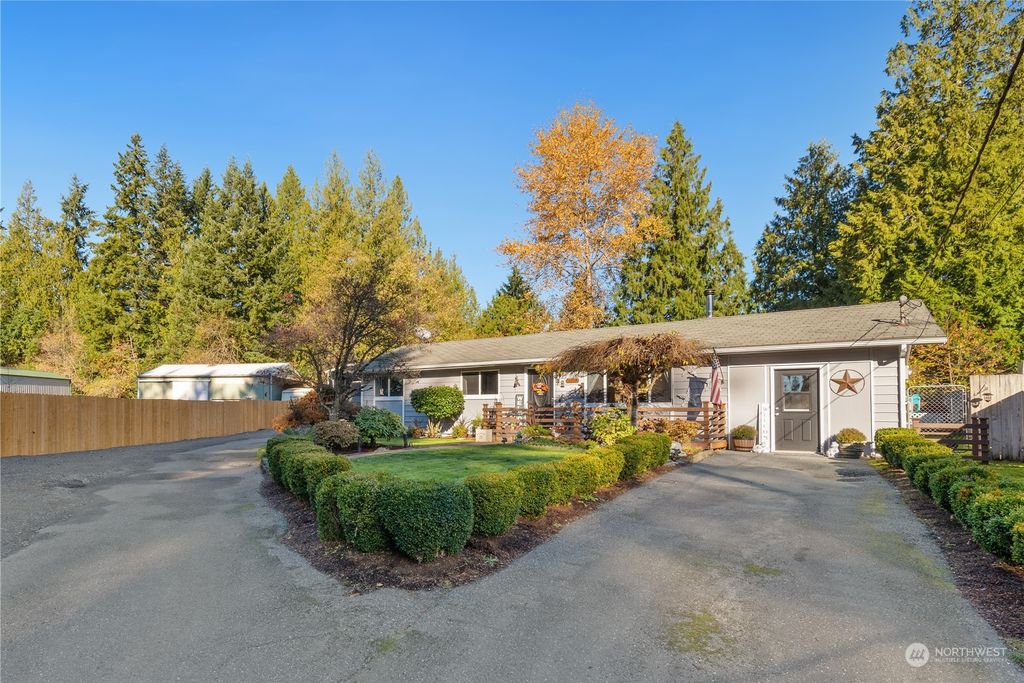Photo of 9605 Woods Place, Snohomish, WA 98296 (MLS # 2182074)
