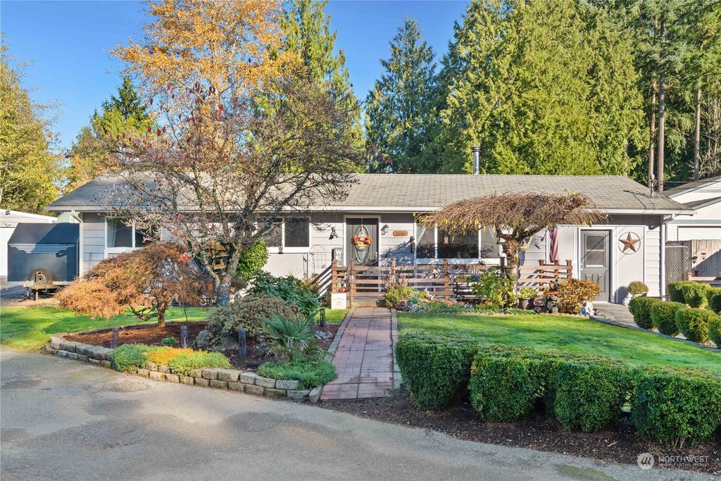Photo of 9605 Woods Place, Snohomish, WA 98296 (MLS # 2182074)