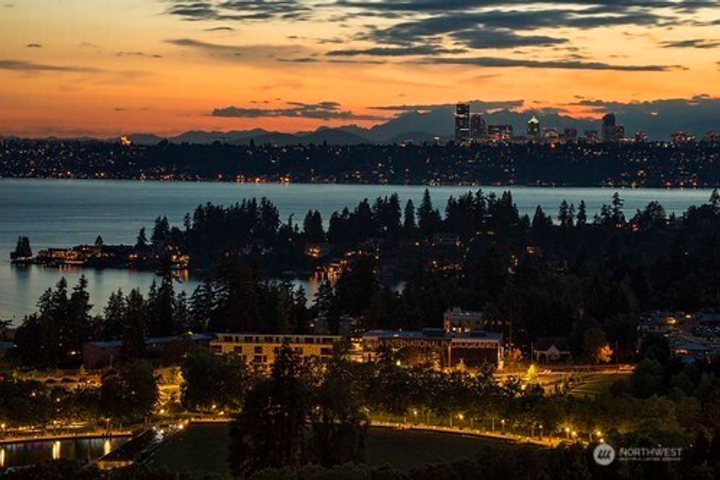 Photo of 4701 133rd Avenue SE, Bellevue, WA 98006 (MLS # 2505628)