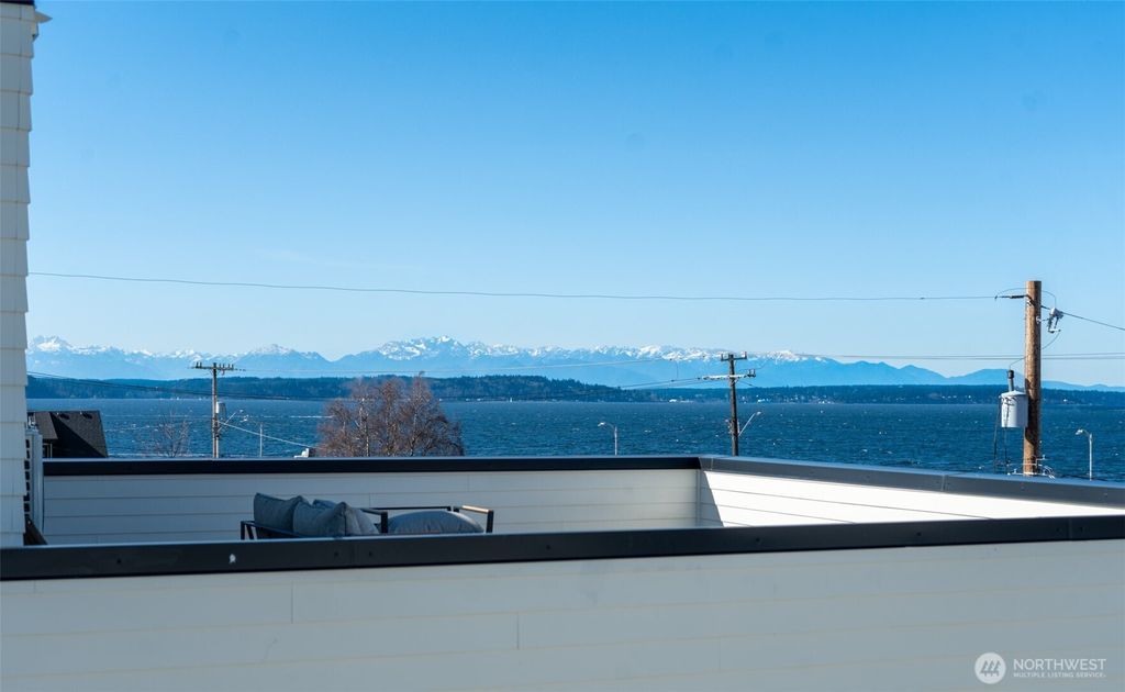 Photo of 2626 58th Avenue SW #B, Seattle, WA 98116 (MLS # 2512156)