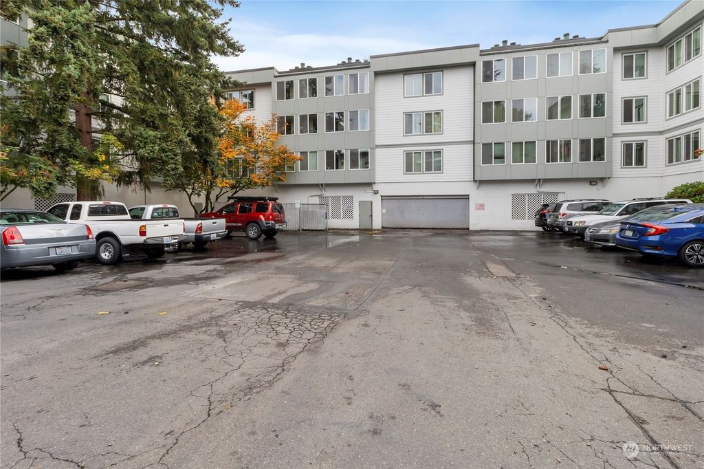 Photo of 13717 Linden Avenue N #113, Seattle, WA 98133 (MLS # 2165853)