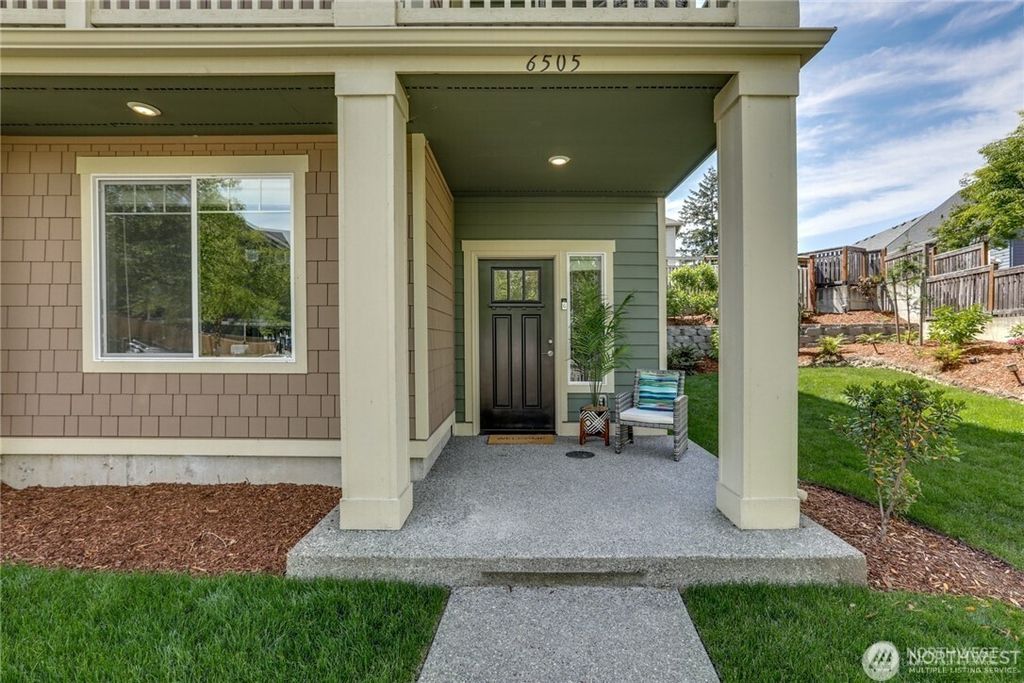 Photo of 6505 31st Avenue SW, Seattle, WA 98126 (MLS # 2370269)