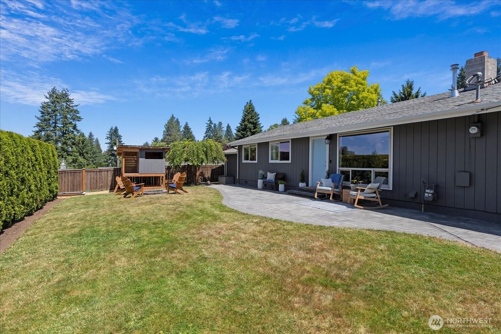 Photo of 26628 NE Valley Street, Duvall, WA 98019 (MLS # 2391622)
