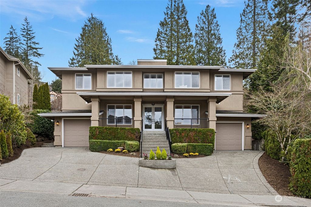 Photo of 16735 SE 63rd Pl, Bellevue, WA 98006 (MLS # 2202663)