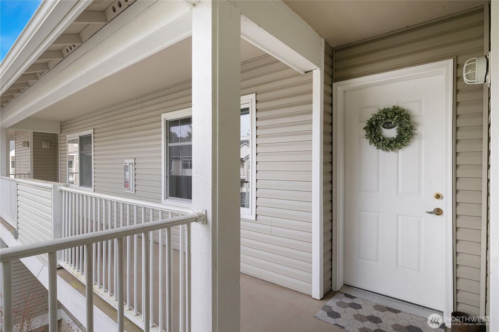 Photo of 14714 Admiralty Way #B310, Lynnwood, WA 98087 (MLS # 2349883)