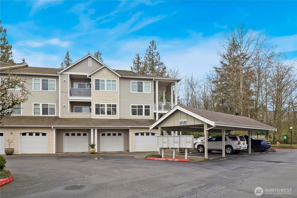 Photo of 14714 Admiralty Way #B310, Lynnwood, WA 98087 (MLS # 2349883)
