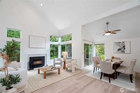 Photo of 11719 NE 166th Ct Ct, Bothell, WA 98011 (MLS # 2431028)