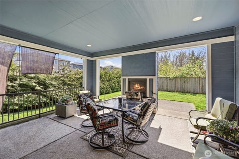 Photo of 35703 20th Avenue SW, Federal Way, WA 98023 (MLS # 2505098)
