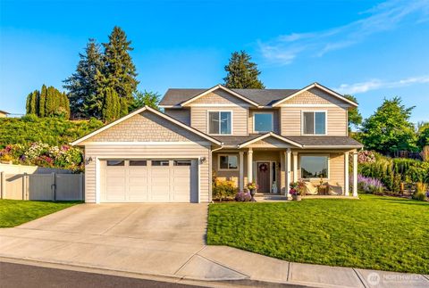 Photo of 3113 NW Delcon Court, East Wenatchee, WA 98802 (MLS # 2475959)