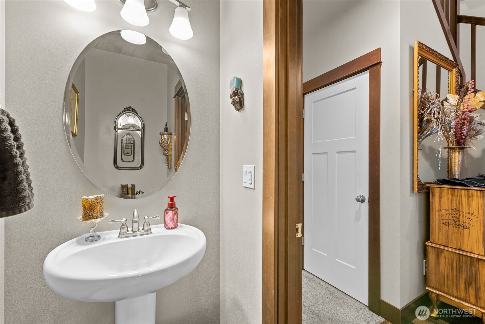 3113 NW Delcon Court