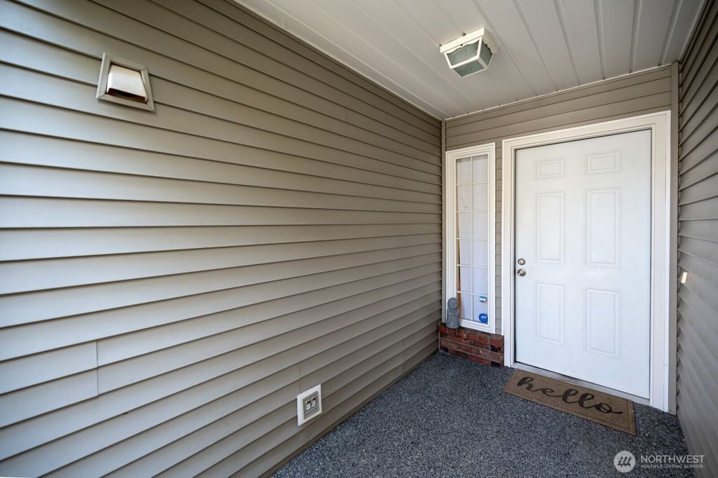 Photo of 13607 56th Avenue SE, Everett, WA 98208 (MLS # 2505621)