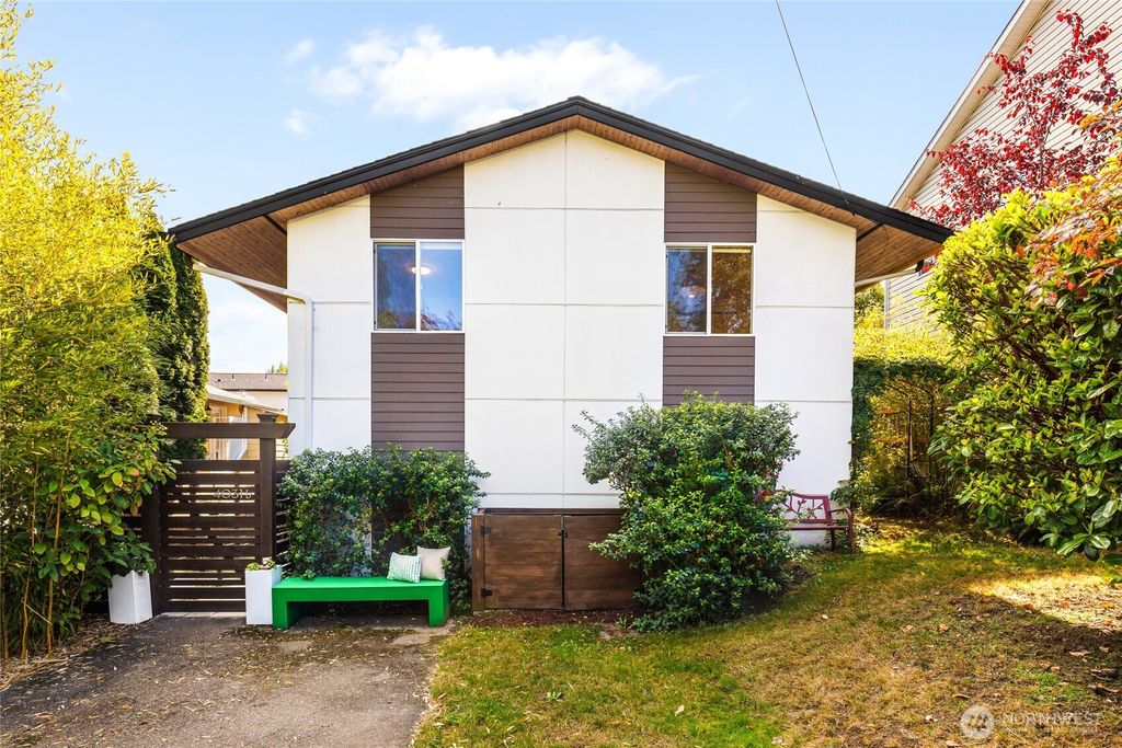 Photo of 4031 30th Avenue S #B, Seattle, WA 98108 (MLS # 2442190)