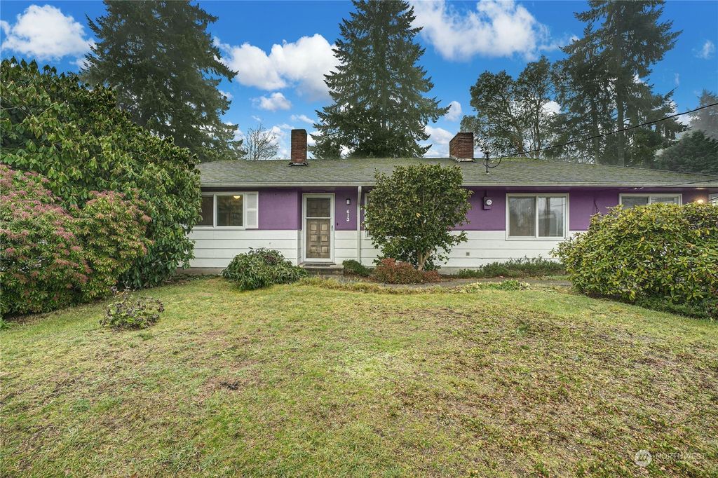 Photo of 613 S 198th Street, Des Moines, WA 98148 (MLS # 2185460)