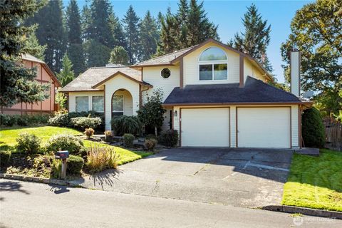 Photo of 2113 NE 152ND Street, Vancouver, WA 98686 (MLS # 2440033)