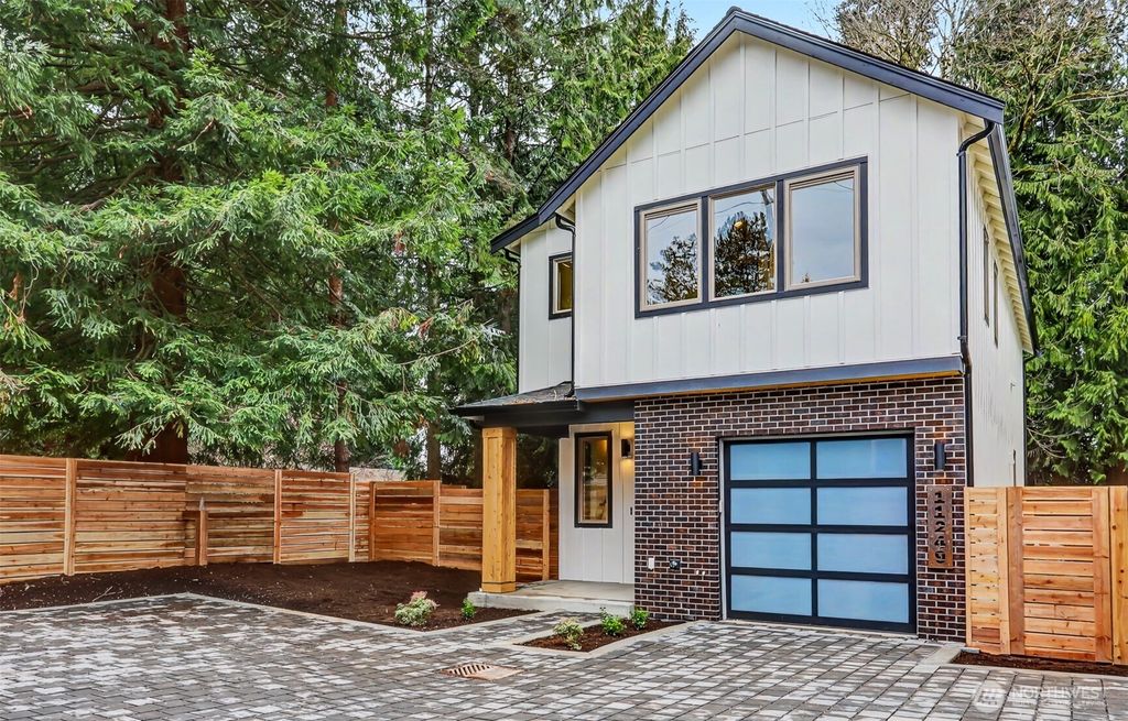 Photo of 11251 108th Avenue NE, Kirkland, WA 98033 (MLS # 2488620)