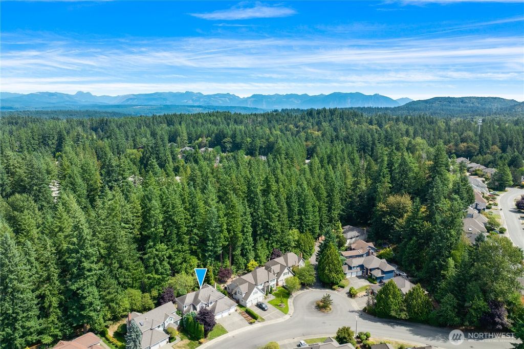 Photo of 3708 260th Avenue SE, Sammamish, WA 98029 (MLS # 2422379)