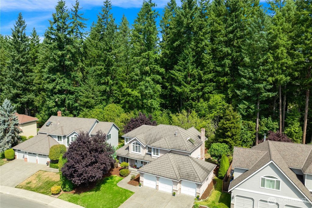 Photo of 3708 260th Avenue SE, Sammamish, WA 98029 (MLS # 2422379)