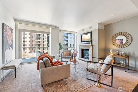 Photo of 10650 NE 9th Place #1423, Bellevue, WA 98004 (MLS # 2466477)